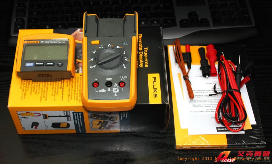 Fluke 233 數(shù)字萬用表(真有效值、遠(yuǎn)程控制、顯示分離)圖片